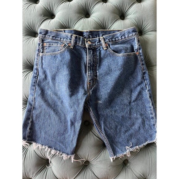 Levi's Cut Off Shorts Size 36 Blue Faded Denim Jean Bermuda Jorts Grunge Skater - Picture 2 of 6